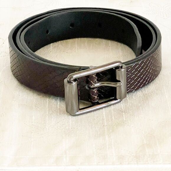 New Rebecca Minkoff Black Leather Embossed Snakeskin Pewter Gray Buckle Belt M - Picture 1 of 6